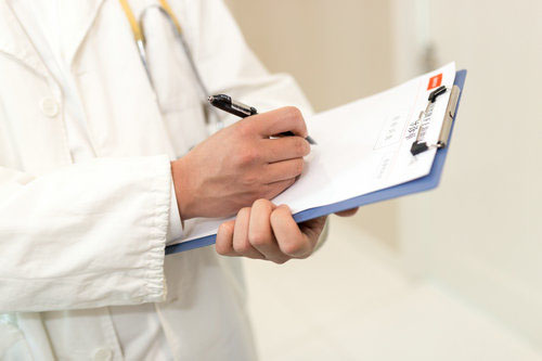 甲状腺体检报告出现异常怎样买保险