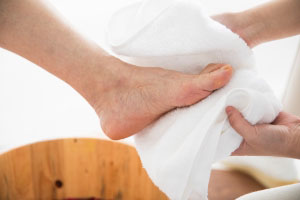 看看你的脚底！你知道得了足癣应该注意什么吗