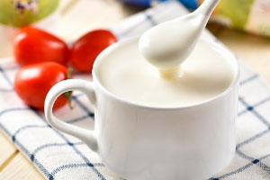 减肥？促消化？喝酸奶的好处不止这些！