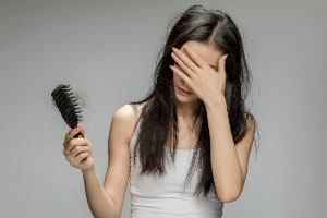 你正被脱发困扰吗？快来看看要如何预防脱发吧