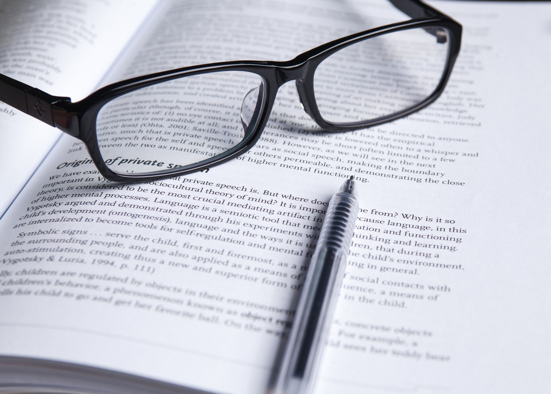 卖眼镜，请别拿蓝光说事！