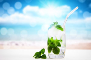 宝宝多大可以喝水呢？